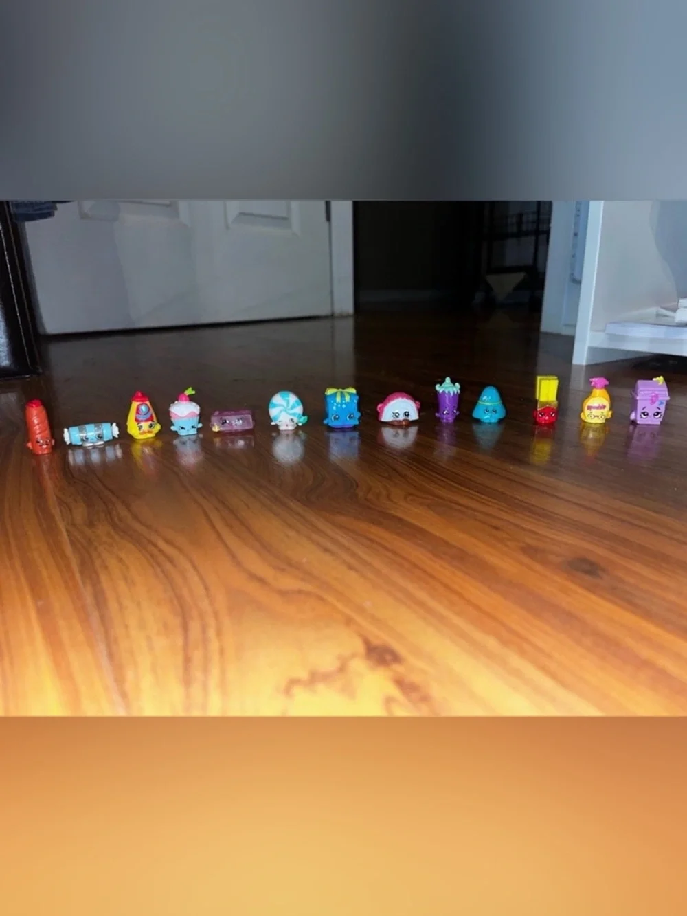 Early edition Assorted Shopkins Mini Figures - Pink Blue Yellow Red Purple Teal